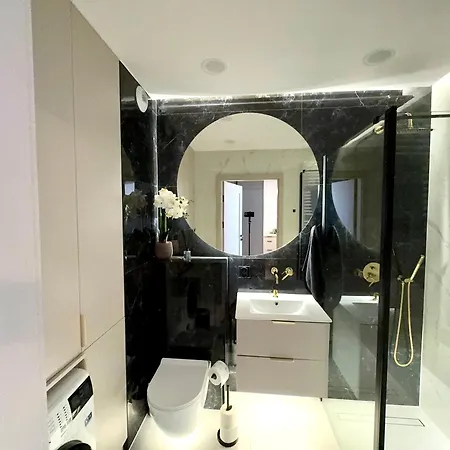 Piastow - Parking קרקוב