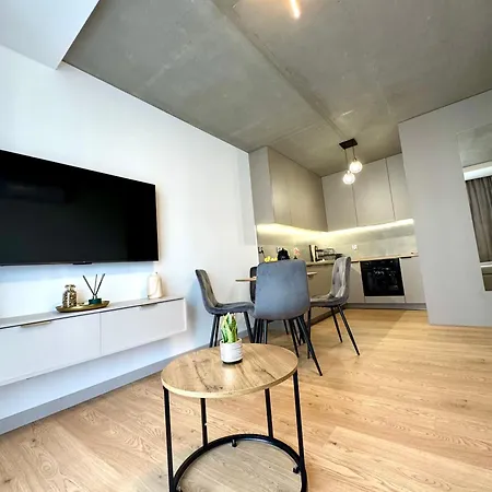 Piastow - Parking קרקוב