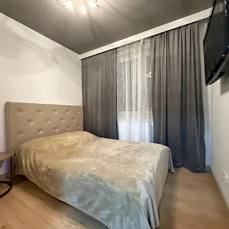 Piastów - Parking Apartamento *